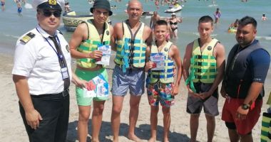 ANR: Campania „SOS! Vesta de salvare salvează vieţi” continuă până pe 15 septembrie