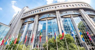 Stire din Actualitate : Parlamentul European: Societăţile mass-media, mai multă transparenţă asupra acţionariatului şi finanţării