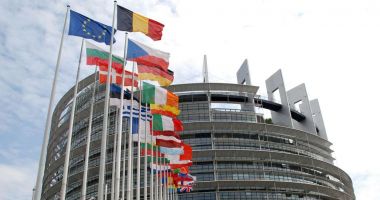 Stire din Actualitate : Eurodeputaţii doresc o creştere a bugetului UE în faţa crizelor geopolitice
