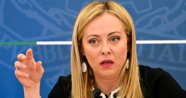Stire din Actualitate : Giorgia Meloni admite că spera să facă „mai multe” în materie de migraţie