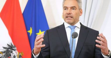 Stire din Actualitate : Cancelarul Nehammer lansează o campanie publicitară în perspectiva alegerilor din Austria