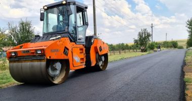 Stire din Economie : Asfaltări, pază în spitale, linişte la plajă! Firme care încasează milioane din bani publici, la Constanţa