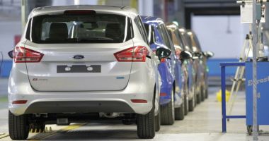 Stire din Economie : Comunicaţii, comerţ, digitalizare. INFO economic