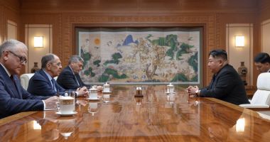 Stire din Actualitate : Coreea de Nord: Kim vrea să construiască o relaţie orientată spre viitor cu Rusia