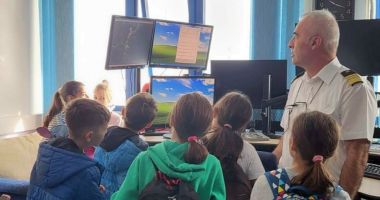 Stire din Economie : ANR: Centrul Maritim de Coordonare, vizitat de elevii Şcolii nr. 28 „Dan Barbilian”