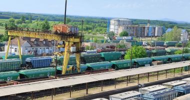 Stire din Economie : Banking, infrastructură feroviară, licitaţii publice. INFO economic
