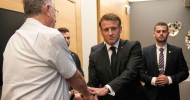 Stire din Actualitate : Emmanuel Macron a sosit la Tel Aviv pentru a exprima deplina solidaritate a Franţei cu Israelul
