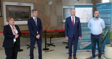 Stire din Economie : Reprezentanţi ai companiilor americane din domeniul agriculturii, în vizită în portul Constanţa