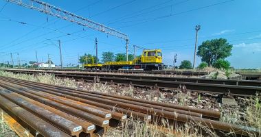Stire din Economie : Exploatări forestiere, infrastructură feroviară, tranzacţii online. INFO economic