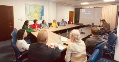 Stire din Economie : Reţeaua Incubatoarelor de Afaceri din Republica Moldova, la CCINA Constanţa