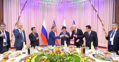 Stire din Actualitate : O delegaţie rusă condusă de ministrul resurselor, în vizită la Phenian