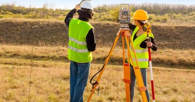 Directorul Oficiului de Cadastru şi Publicitate Imobiliară Constanţa, Dorin Sasu Grecu:„Legea este simplă, trebuie doar să fim atenţi şi să o respectăm!” - 2