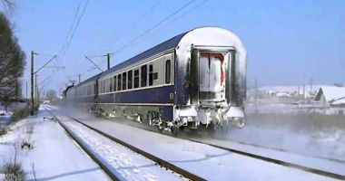 Stire din Economie : CFR Călători: Circulaţia feroviară se desfăşoară în condiţii dificile! Tren blocat între Jegălia şi Bărăganu