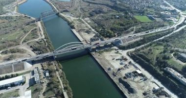 Stire din Economie : Investiţii majore în portul Ovidiu! Accesul către infrastructura viitoare va fi liber, fără restricţii