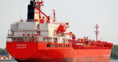 Stire din Economie : Incident în apropierea strâmtorii Bab el-Mandeb! Nava „Strinda”, lovită de o rachetă de croazieră lansată din Yemen