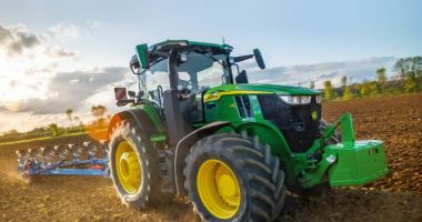 Stire din Economie : Cererile pentru reducerea accizei la motorina utilizată în agricultură în 2024 se depun până la 3 ianuarie