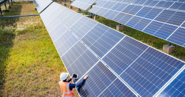 Stire din Economie : Inflaţie, energie, producţie industrială. INFO economic