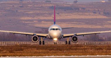 Stire din Economie : Transportul aerian, detergenţii şi serviciile de apă, canal şi salubritate, în topul scumpirilor din ultimul an