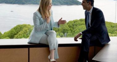 Stire din Actualitate : Migraţia riscă să copleşească ţările europene! Planul comun al Italiei şi Marii Britanii