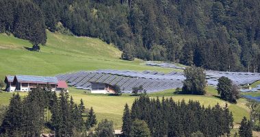 Stire din Economie : Oportunităţi de finanţare pentru agricultorii constănţeni interesaţi de producerea de energie