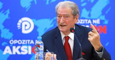 Stire din Actualitate : Parlamentul Albaniei a votat pentru ridicarea imunităţii fostului premier Sali Berisha