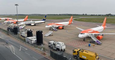 Stire din Economie : Vânzări, transport aerian, construcţii. INFO economic