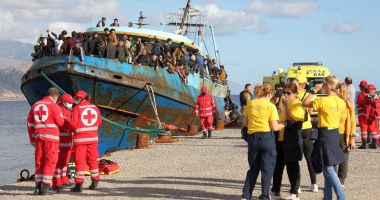 Uniunea Europeană subliniază necesitatea de a investi în căi legale de intrare pentru migranţi