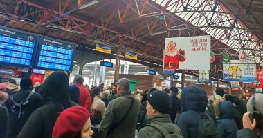 Stire din Economie : CFR Călători: Cumpărarea biletelor de la automatele kiosk din gări, întreruptă pentru o perioadă limitată
