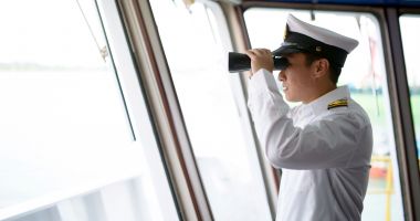Stire din Economie : Semnal de alarmă! „Tinerii trebuie preveniţi, trebuie pregătiţi pentru viaţa la bordul navelor”