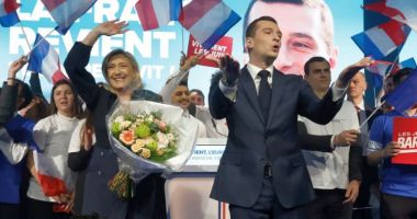 Stire din Actualitate : RN de extrema dreaptă din Franţa face din imigraţie pilonul campaniei sale la europarlamentare