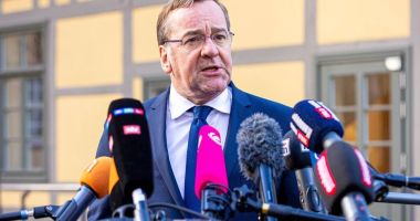 Stire din Actualitate : Ministrul german al apărării: „Putin încearcă să destabilizeze Germania”