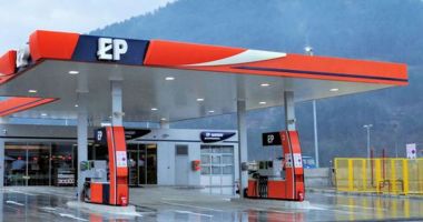 Stire din Economie : Bursa de la Bucureşti a deschis în creştere şedinţa de luni. Acţiunile Energopetrol, creştere spectaculoasă