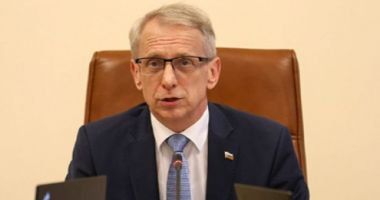 Stire din Actualitate : Premierul bulgar Nikolai Denkov demisionează, în coaliţie domneşte confuzia