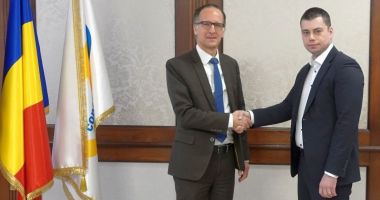 Stire din Economie : Ambasadorul Germaniei în România, interesat de dezvoltarea infrastructurii Portului Constanţa