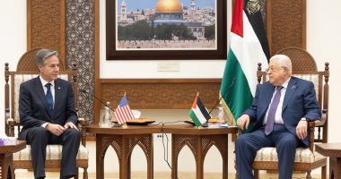 Stire din Actualitate : Antony Blinken îl îndeamnă pe Mahmoud Abbas să reformeze Autoritatea Naţională Palestiniană