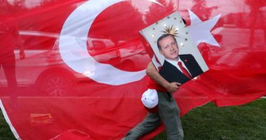 Stire din Actualitate : Recep Erdogan vorbeşte despre „boala aroganţei” după eşecul din alegerile municipale