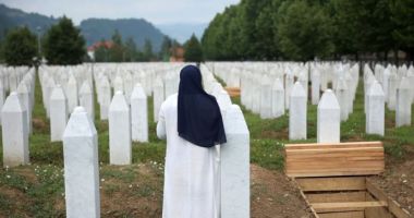 Stire din Actual : Liderul sârbilor bosniaci ameninţă cu secesiunea, dacă ONU votează o rezoluţie privind masacrul de la Srebrenica