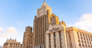 Moscova ameninţă Londra cu represalii dacă Ucraina foloseşte armamentul britanic împotriva teritoriului rus