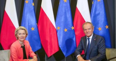 Ursula von der Leyen şi Donald Tusk insistă ca UE să-şi consolideze industria de apărare şi armament
