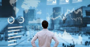 Stire din Economie : Finanţări nerambursabile de până la 300.000 de euro pentru companiile care se listează la BVB