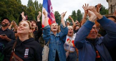 Stire din Actualitate : Surpriză la alegerile legislative anticipate din Franţa. Stânga în frunte, dar nicio majoritate absolută!
