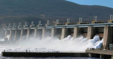 Stire din Economie : Comerţ, energie, finanţe. INFO economic