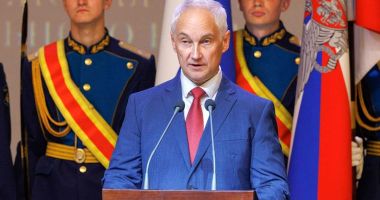 Stire din Actualitate : Ministrul rus al apărării: Conflictul din Ucraina, o confruntare între Rusia şi Occident