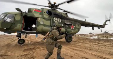 Stire din Actualitate : Aproape o treime din forţele armate belaruse, desfăşurate la frontiera cu Ucraina