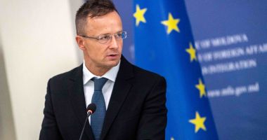Stire din Actualitate : Ministrul de externe al Ungariei acuză UE de întreruperea livrărilor de petrol din Rusia