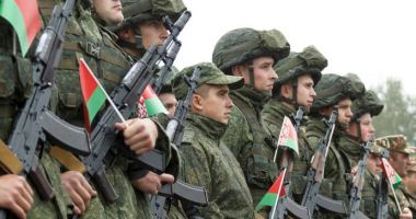 Stire din Actualitate : Kievul susţine că Belarus masează trupe la graniţă