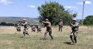 Stire din Eveniment : MApN: Exerciţiu de antrenament pentru evaluarea rezervei în judeţele Prahova şi Dâmboviţa