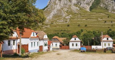Stire din Economie : Energie, turism rural, credit ipotecar. INFO economic