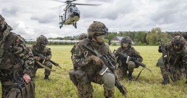 Stire din Actualitate : Elveţia trebuie să fie mai flexibilă în privinţa neutralităţii sale şi să coopereze mai mult cu NATO