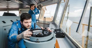 Stire din Economie : Tineri navigatori în impas! Cum recunoaştem, cum ocolim şi cum tratăm depresia la bord